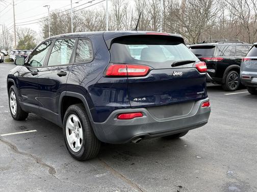 2014 Jeep Cherokee Sport