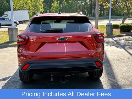 Cayenne Orange Metallic 2024 Chevrolet Trax FWD 2RS