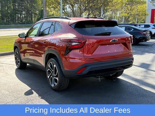 Cayenne Orange Metallic 2024 Chevrolet Trax FWD 2RS