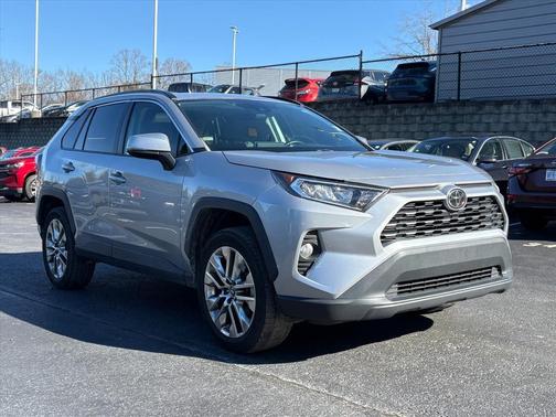 2019 Toyota RAV4 XLE Premium