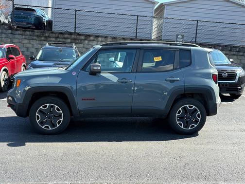2016 Jeep Renegade Trailhawk