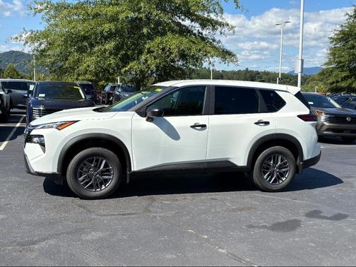 2026 Nissan Rogue S