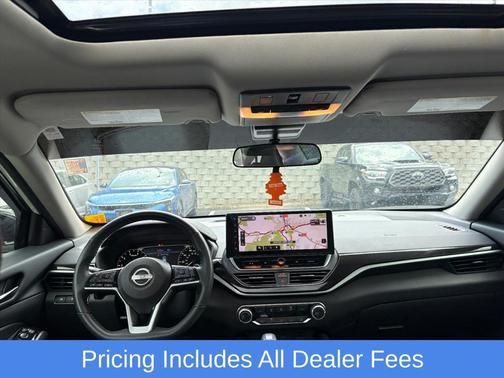Pearl White Tricoat 2024 Nissan Altima SR FWD
