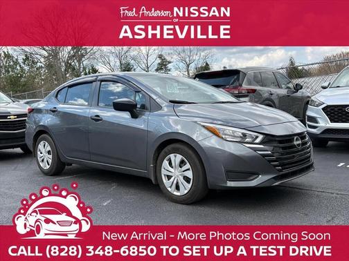 Gun Metallic 2025 Nissan Versa 1.6 S