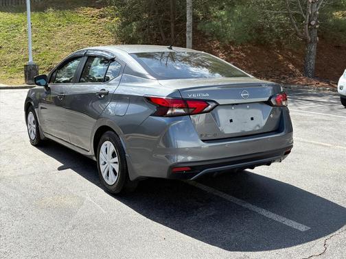 Gun Metallic 2025 Nissan Versa 1.6 S