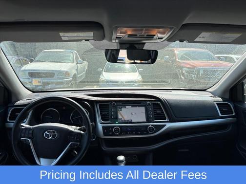 Celestial Silver Metallic 2019 Toyota Highlander XLE