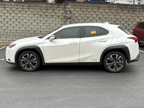 2022 Lexus UX 250h Base