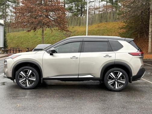 2022 Nissan Rogue Platinum