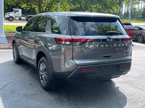 2025 Nissan Pathfinder S 4WD