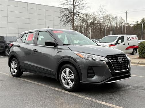 2024 Nissan Kicks S