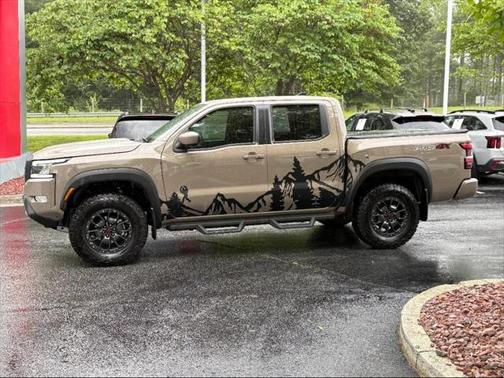 2024 Nissan Frontier PRO-4X