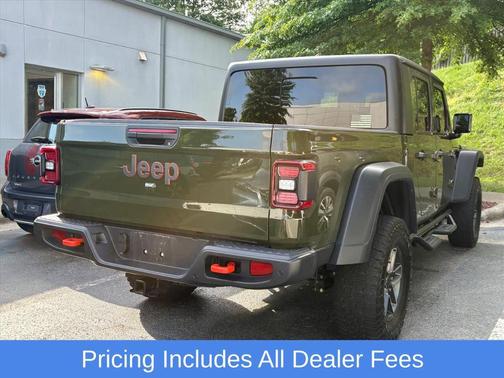 Sarge Green Clearcoat 2024 Jeep Gladiator Mojave