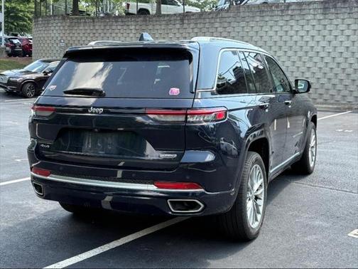 2023 Jeep Grand Cherokee Summit