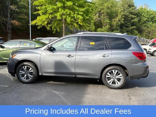 Gun Metallic 2019 Nissan Pathfinder SL