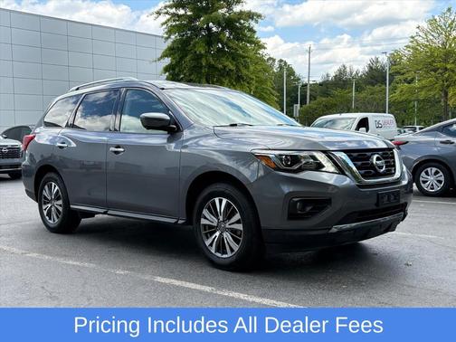 Gun Metallic 2019 Nissan Pathfinder SL