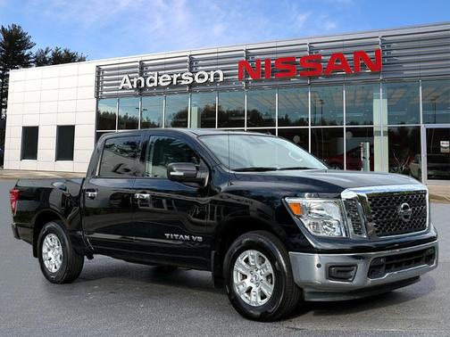 2018 Nissan Titan SV