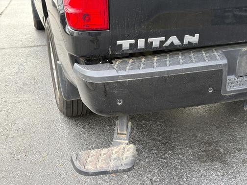 2018 Nissan Titan SV