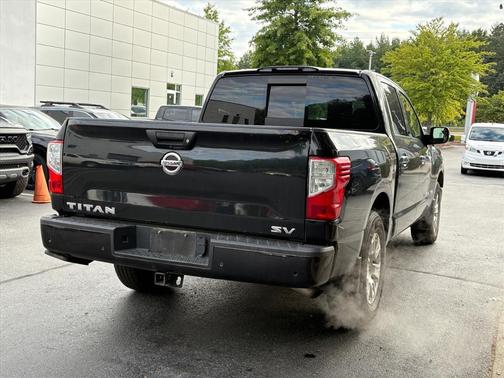 2018 Nissan Titan SV