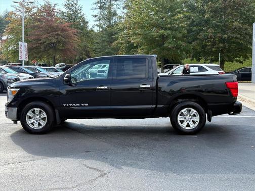 2018 Nissan Titan SV