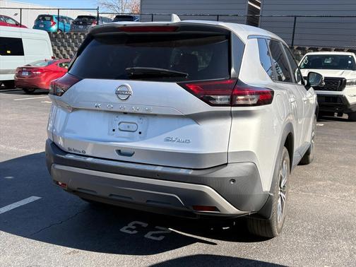 2022 Nissan Rogue SV