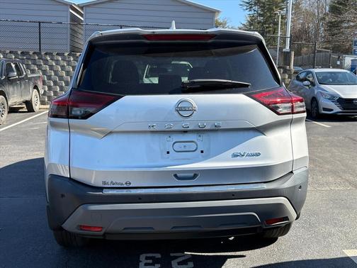 2022 Nissan Rogue SV