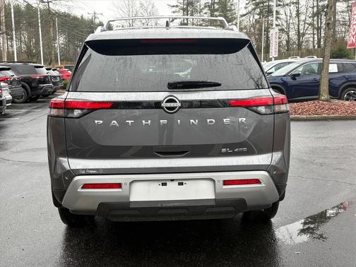 2024 Nissan Pathfinder SL 4WD