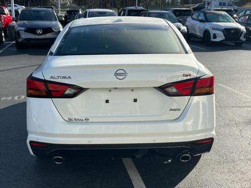 2025 Nissan Altima SR AWD