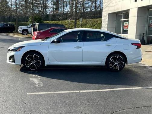 2025 Nissan Altima SR AWD
