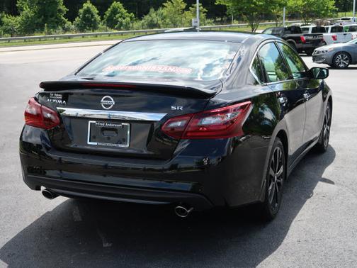 Super Black 2017 Nissan Altima 2.5 SR