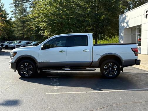2021 Nissan Titan Platinum Reserve