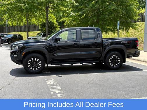 Super Black 2024 Nissan Frontier PRO-4X