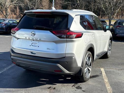 2021 Nissan Rogue SL