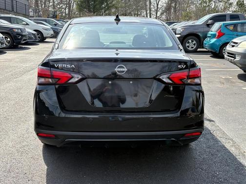2023 Nissan Versa 1.6 SV