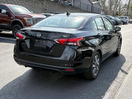 2023 Nissan Versa 1.6 SV