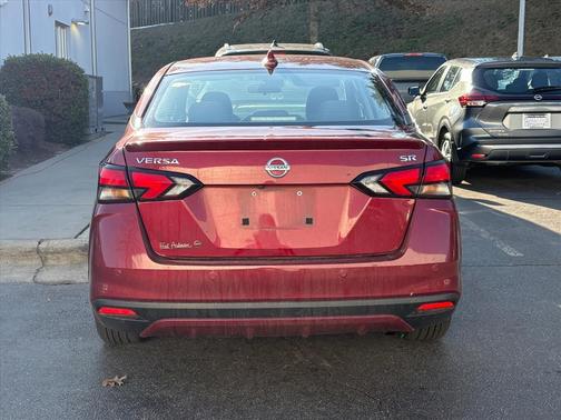 2021 Nissan Versa 1.6 S