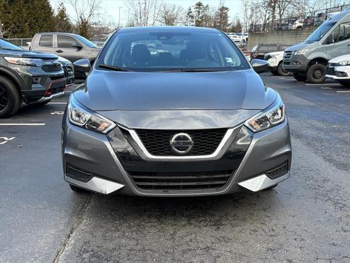 2022 Nissan Versa 1.6 SV