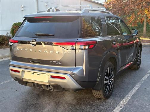 2024 Nissan Pathfinder Platinum 4WD