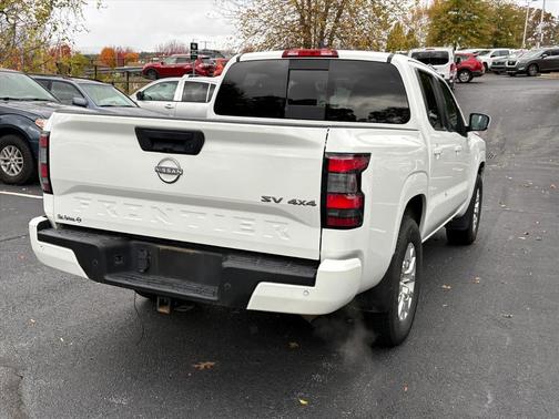 2023 Nissan Frontier SV