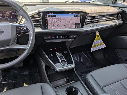 2025 Audi Q4 e-tron Premium 55 quattro