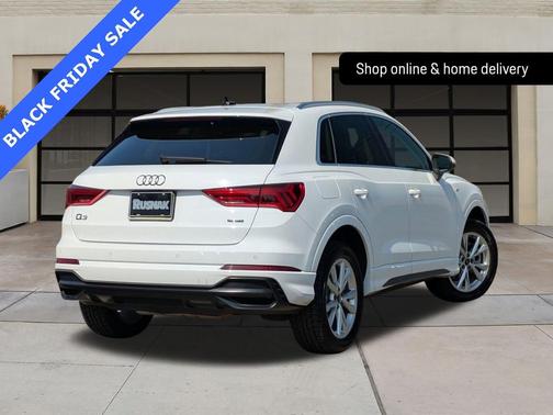2022 Audi Q3 45 S line Premium
