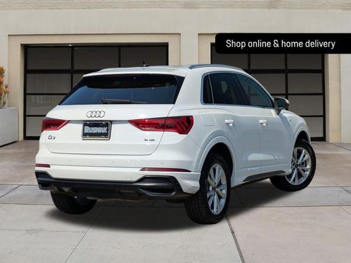 2022 Audi Q3 45 S line Premium