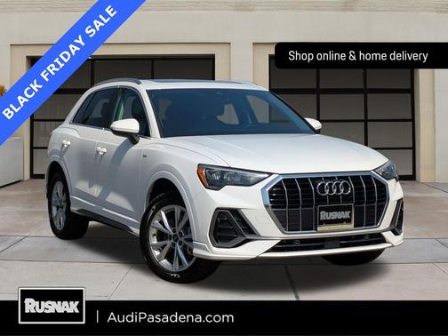 2022 Audi Q3 45 S line Premium