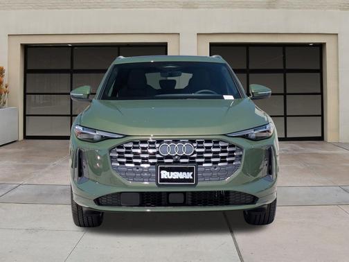 2025 Audi Q5 Premium Plus