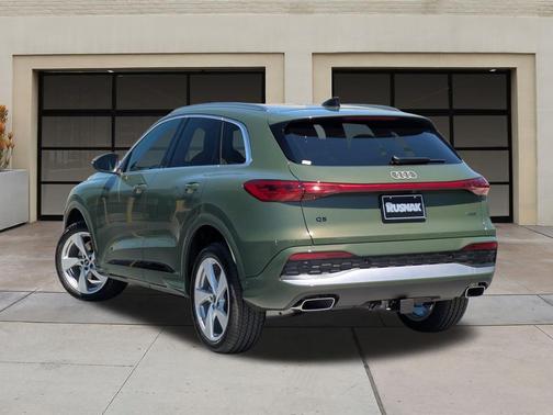 2025 Audi Q5 Premium Plus
