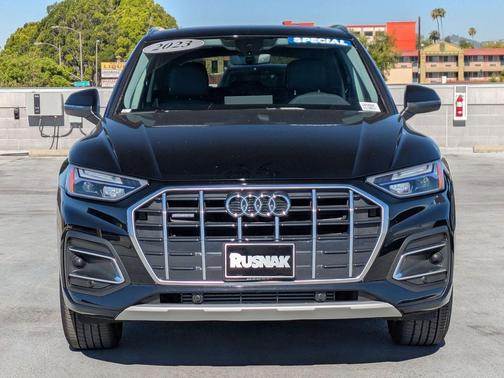 Brilliant Black 2023 Audi Q5 40 Premium