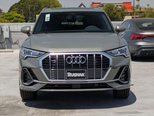 2025 Audi Q3 Premium 45 TFSI S line quattro Tiptronic