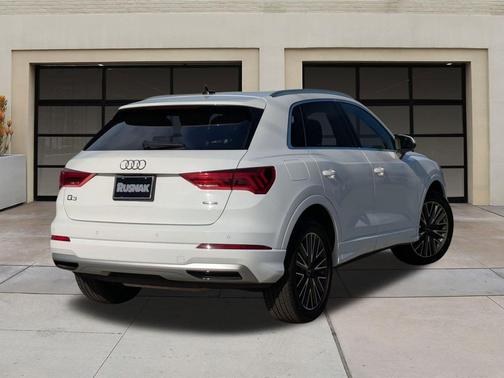 2022 Audi Q3 40 Premium