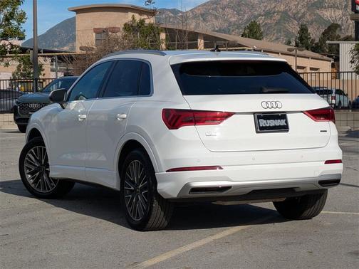 2022 Audi Q3 40 Premium