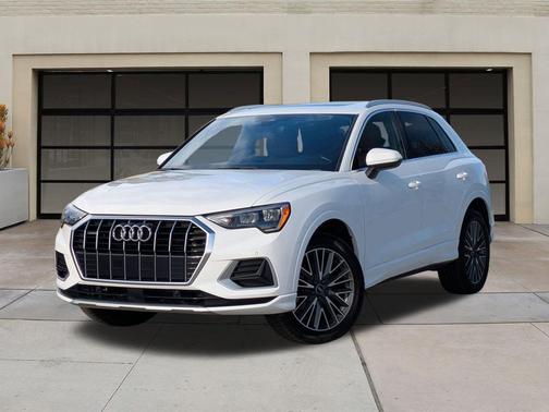 2022 Audi Q3 40 Premium