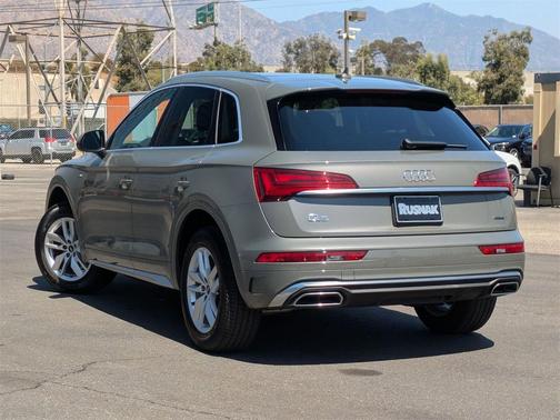 2023 Audi Q5 45 S line Premium